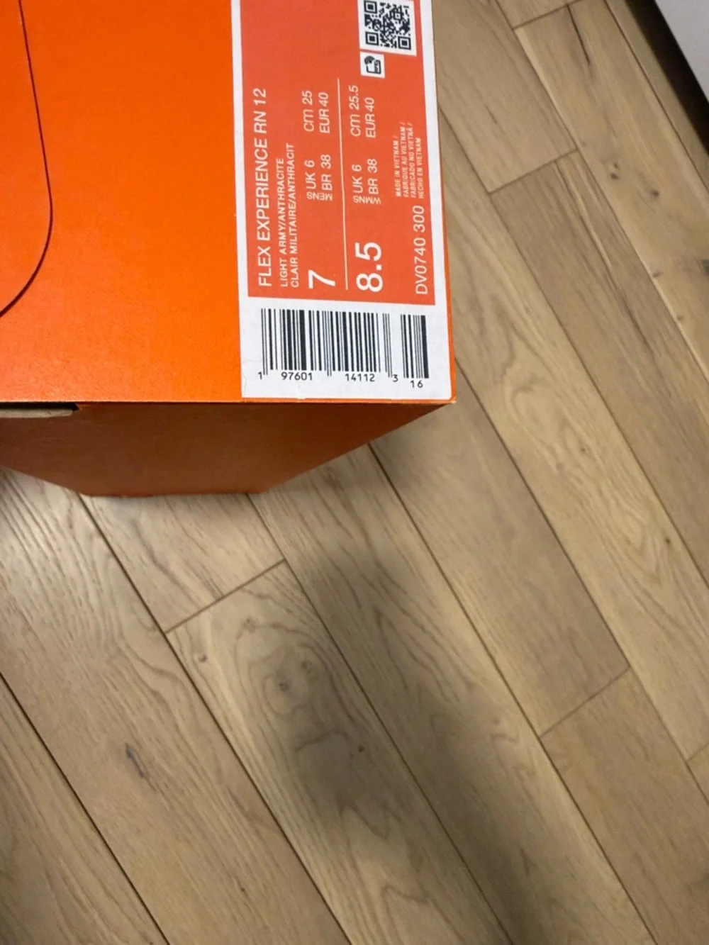 NEW IN BOX Nike Flex Experience Run 2 size men’s 7 women’s 8.5 - Picture 5 of 5